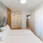 아파트 The Skyline Penthouse By Belmont Realty 자다르