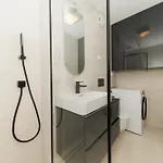 아파트 The Skyline Penthouse By Belmont Realty 자다르