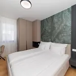 The Skyline Penthouse By Belmont Realty * 자다르